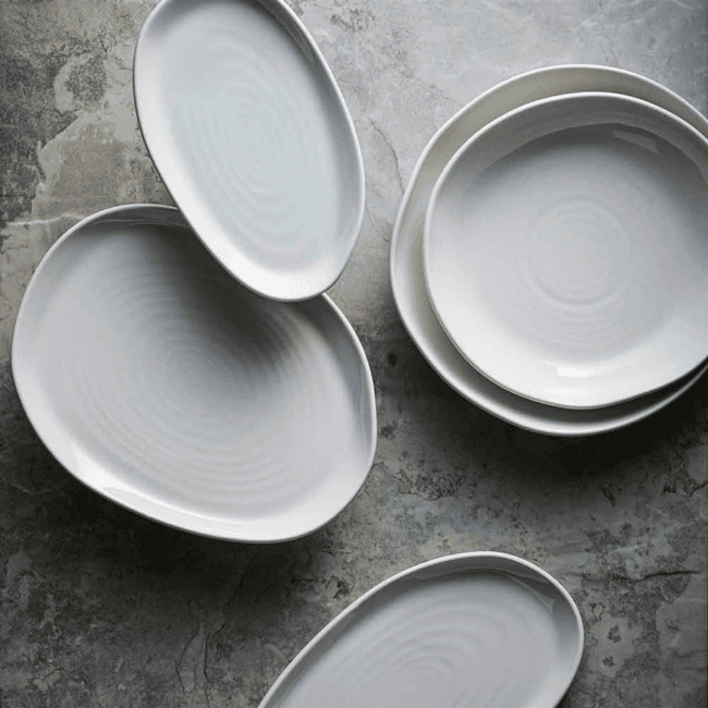 Piatto oblong organic envisage natural white cm.26×15